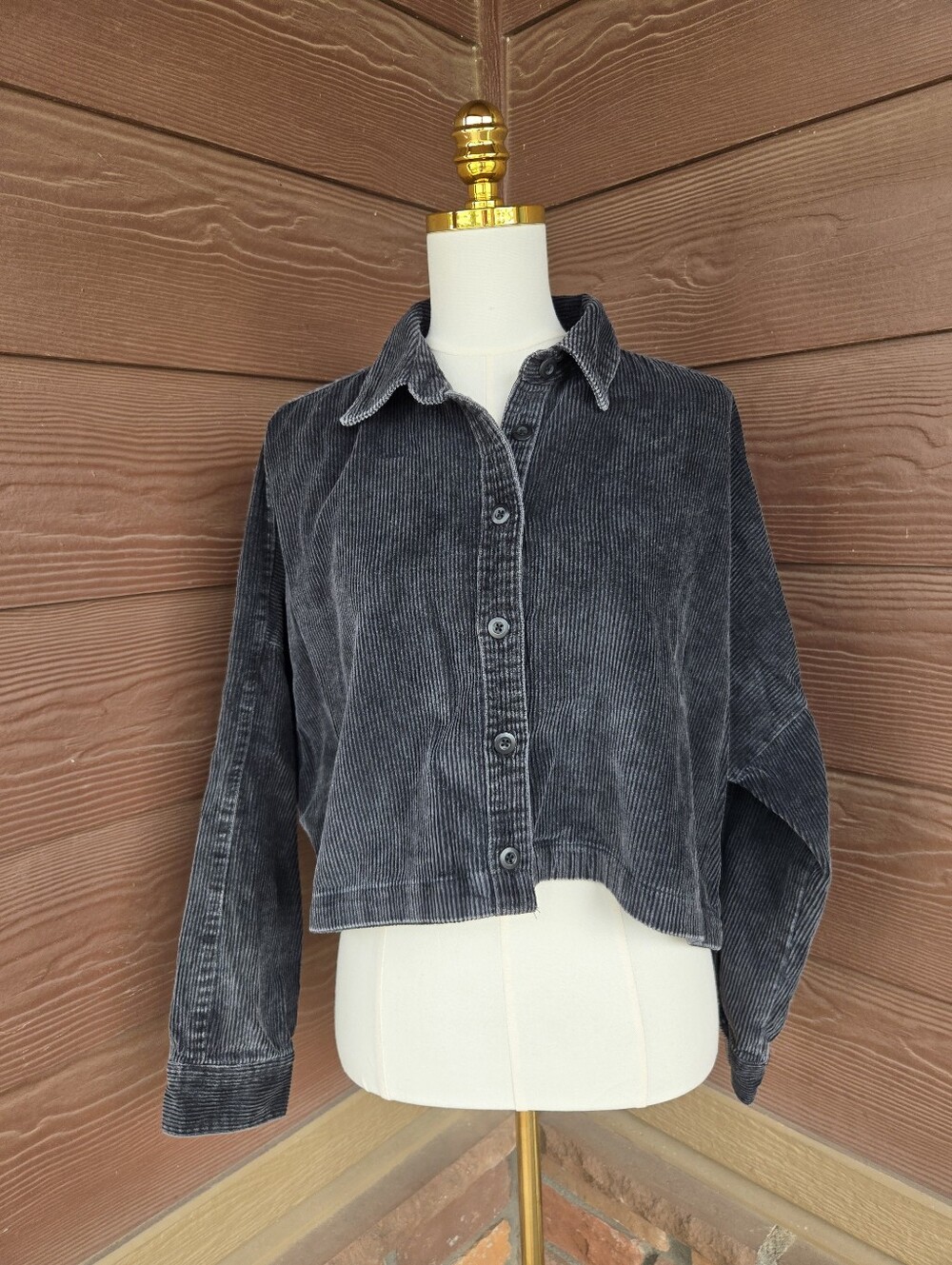 Forever 21 Size Large Corduroy Cropped Button-Up Shirt Jacket Shacket NWOT - Picture 10 of 16
